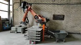 Palletizing system of concrete blocks and technical pallets