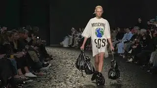 Moschino | Fall Winter 2025/26 | Milan Fashion Week