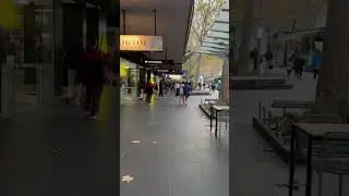Street view #melbournewalks #chappelleshow #australia #streetstyle #peace #explore #melbournelife