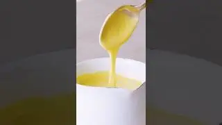 Traditional vanilla custard