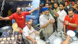 People Are Crazy About Jaida Lassi | Master Man of Making Lassi | Jaida Lassi Wala
