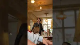 I met a FAMOUS SINGER in a CAF&Eacute; 🤯 #piano #singer #opera