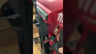 Milwaukee M18 15ga Angle Finish Nailer