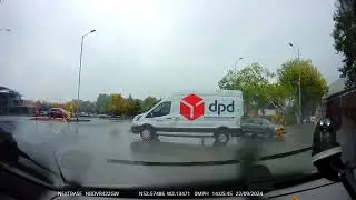 DPD Driver fails to give way on ring road   Tesco Wolverhampton