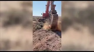 Arckaringa Basin/Coober Pedy Project 7 - Trench 1 - First Ground broken