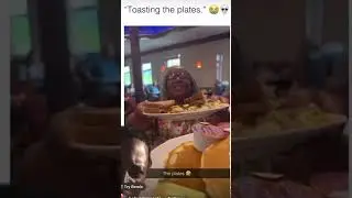 Toasting the plates 😂😂 #funny #subscribe #basketball #nfl #bikefails #lol #nfldraft #shorts4days