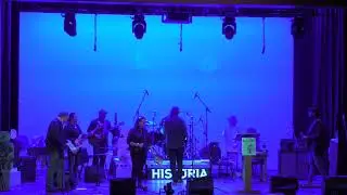 História zenekar ☆ Mit ír az újság? című koncertmusical, Dunaszerdahely-Csaplár Benedek VMK.