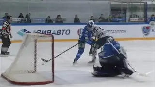 Осала забивает одной рукой с неудобной / Oskar Osala scores one-handed rebound goal