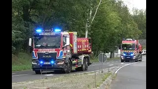 [Waldbrandübung+Pressluft] BF+FF Hanau mit verschiedenen Löschfahrzeugen und WLF auf Einsatzfahrt