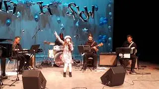 Roberta Battaglia singing 