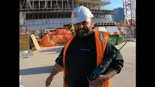 Wiedjai Debipersad voor Dutch steigers op Ode Zublin Ruijterkade 154 Amsterdam.