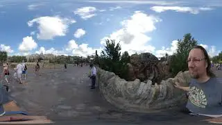 Walk from Splash Mountain to Space Mountain in the Magic Kingdom, 360 degree 5K video