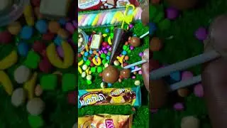 Chocolate Unboxing 10 Foreign Bars + Satisfying Crinkle & Bite Sounds #asmr #lollipops #giantcandy #