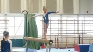 Telinevoimistelu C - luokka puomi