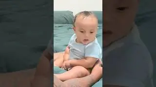 The way he fell 😭.. #shorts #baby