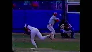 STL@NYM: Dwight Gooden strikes out Darrell Porter with nasty curveball (1985)