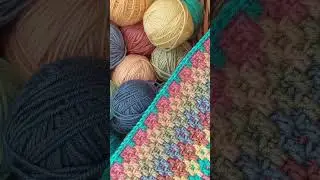 Easy and fun crochet scrap blanket step-by-step. Designer @BebaBlanket  #mosaiccrochet #crochet
