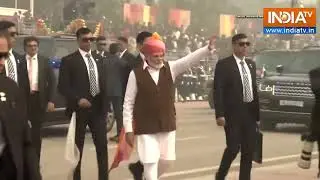 Republic Day 2024: PM Modi breaks protocol by greeting people at Kartavya Path