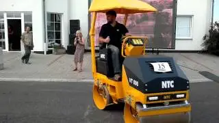 Tandemový vibrační válec VT090