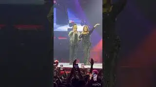 TARKAN KONSERİNDE SİBEL CAN VE ATA DEMİRER İLE DÜET YAPTI
