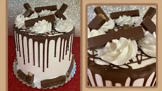 Cake with Chocolate KitKat-Pastel con Chocolates KitKat-rubyssprinklecakes