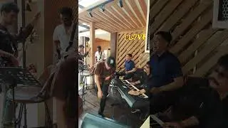 Cek sound live music @clovey 