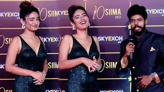 Wink Beauty Priya Varrier & Nikitha Funny Red Carpet Interview At South Awards Show