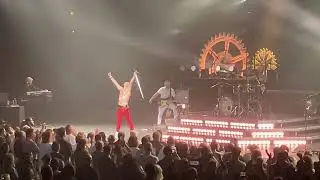 One night of Queen (Tribute to Queen) - Show must go on - Gary Mullen - D&ocirc;me de Paris - 2024
