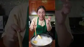 The Filipino way to eat BANANAS 🍌