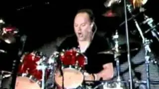 Metallica James Hetfield talks about Queen band main influence (Stone Cold Crazy live)