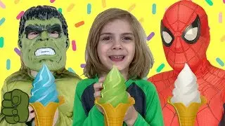 Jaces Toy Playhouse becomes Superhero Spiderman & Hulk: Pretend Play Magic Ice Cream