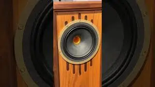 McIntosh MC275 MKIII, McIntosh MA7900G and Tannoy Kensington GR! #audiocostruzioni #hifi