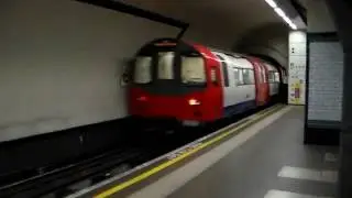 1995TS 51600 at Colliers Wood