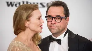 Jan Josef Liefers Anna Loos Wenn die Atmosph&auml;re angespannt wird, werden die Kleider ausgezogen