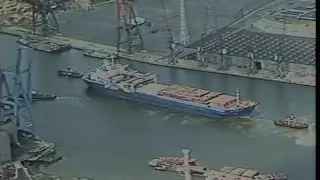 Tilbury Dock Aerial footage | 1989 | TN-89-026-024