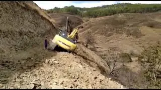 Epic Excavator fails | Top Failure Dangerous Moment | Trendz Official