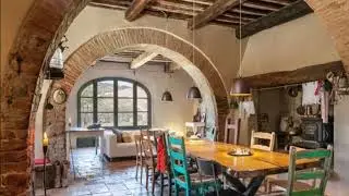 CASAS RUSTICAS ALGUNAS SENCILLAS, OTRAS MUY COQUETAS Y BONITOS DETALLES. VENTANAS PINTORESCAS