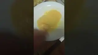 Como batir huevos - Muy f&aacute;cil. Like y suscribanse para m&aacute;s vid&eacute;os