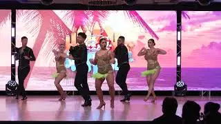 24 Majesty in Motion Advance