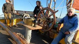 Blue Mermaid under sail with a cargo of beer bound for Essex hostelries.