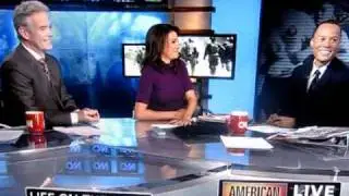 CNN reporter LIVE uncontrollably Laughs FAILS (SHE LOSES IT AT THE WRONG TIME)