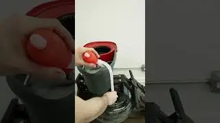 Как наполнить резервуар для воды Water Rower?