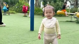 Em Pink ra sân chơi thôi 💕