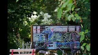 Modular #44 Parenthesis - Ambient - Mannequins Just Friends Make Noise Echophon Erbe Verb QMMG LxD
