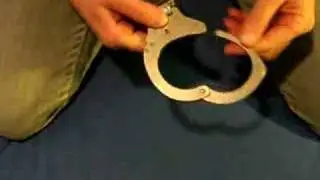 clejuso handschellen ohne werkzeug aufgemacht!