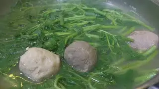 #shorts  WATER CREST WITH BEEF BALLS AND FISH DUMPLING SOUP @LORELIES KITCHEN