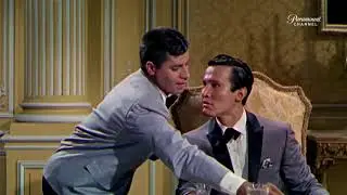 Jerry Lewis - Cendrillon Aux Grands Pieds (Cinderfella) - Henry Silva