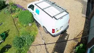 Roof cleaning flat concrete tiles