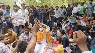 UP SI धांधली के खिलाफ लखनऊ के ECO GARDEN में भूखे प्यासे आमरण अनसन पर बैठे सभी UP SI छात्र||
