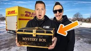 Vi Fick En Mystisk Mysterybox Från DHL